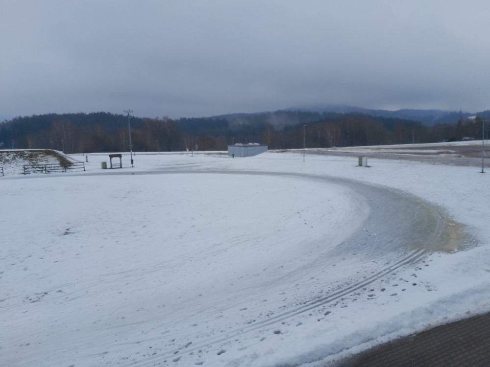 Obleva v areálu přemohla stopy